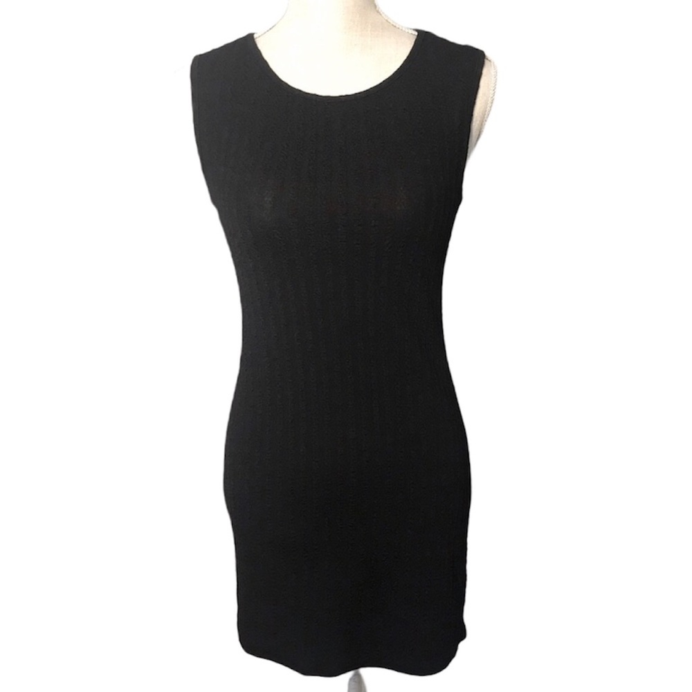 Forever 21 short mini sleeveless black dress size medium